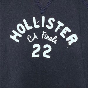 Hollister Mid-Sleeve Crew